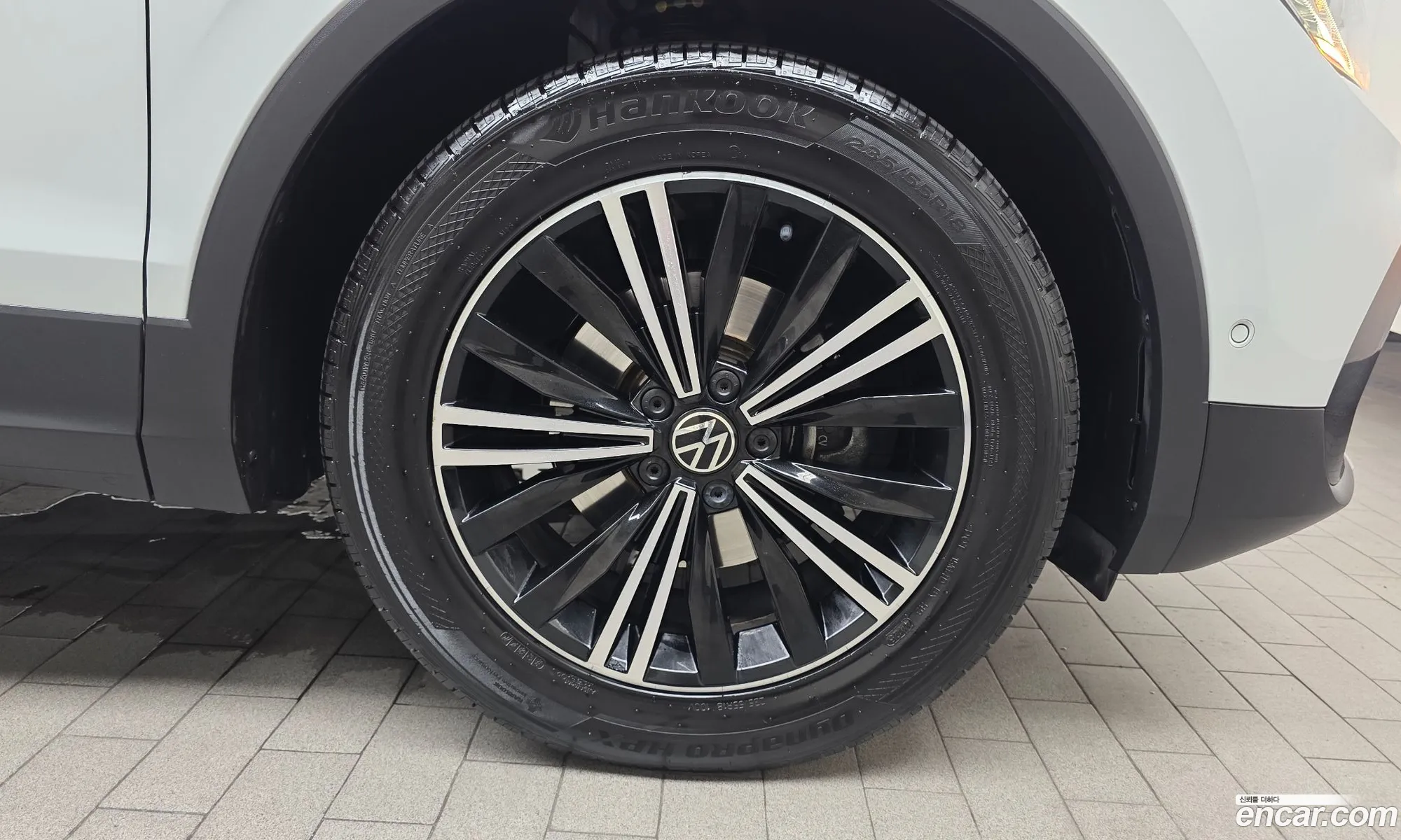 Volkswagen Tiguan 2023 — 4