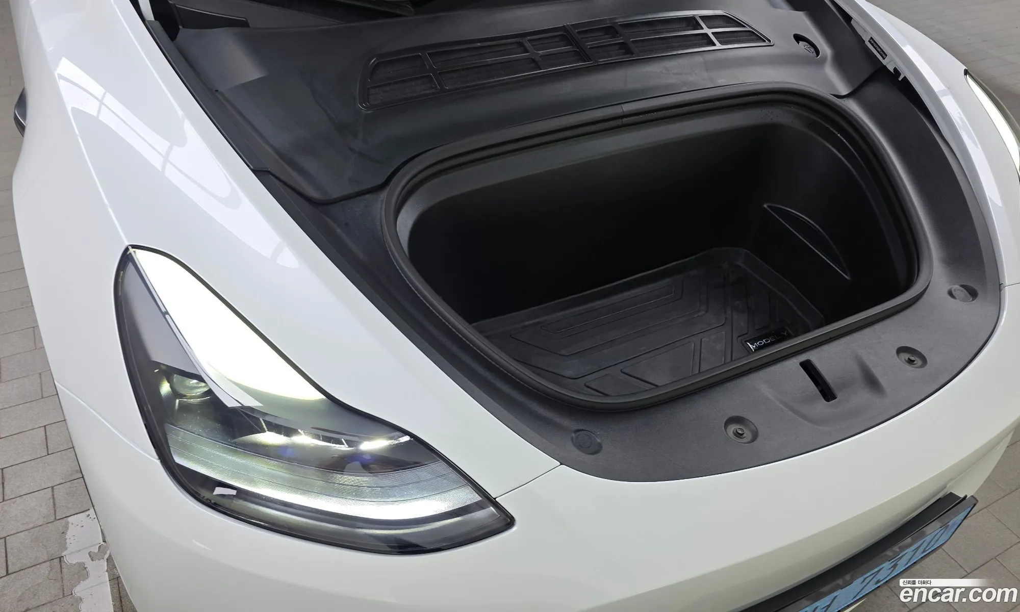 Tesla Model Y 2024 LRWYGCFS2RC417668 — 5