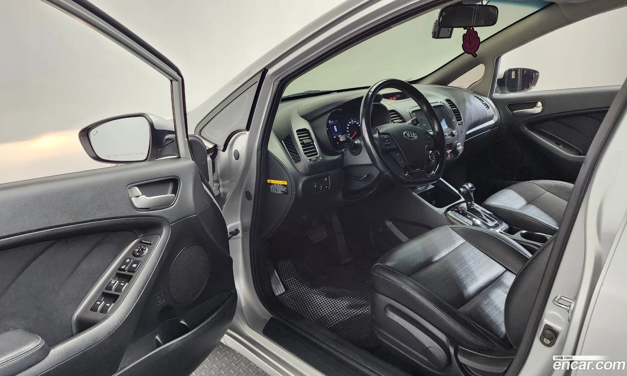 Kia K3 2016 — 5