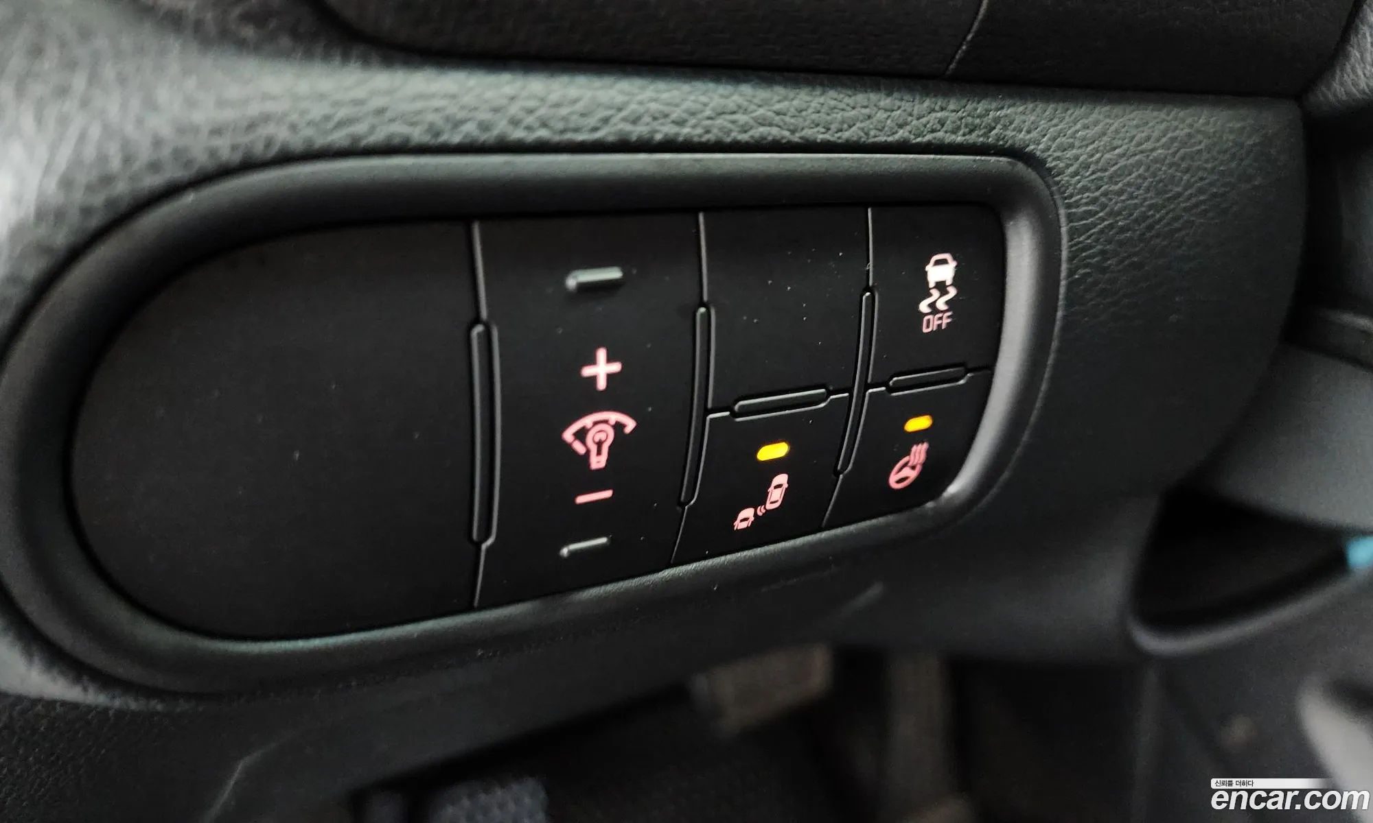 Kia K3 2016 — 2
