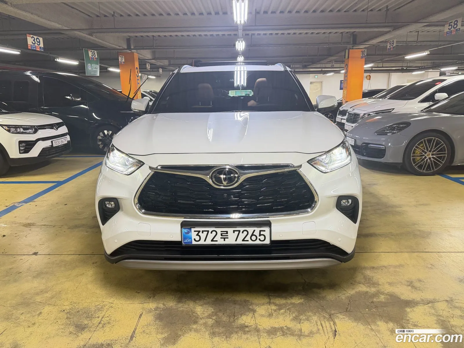 Toyota Highlander 2025 — 2