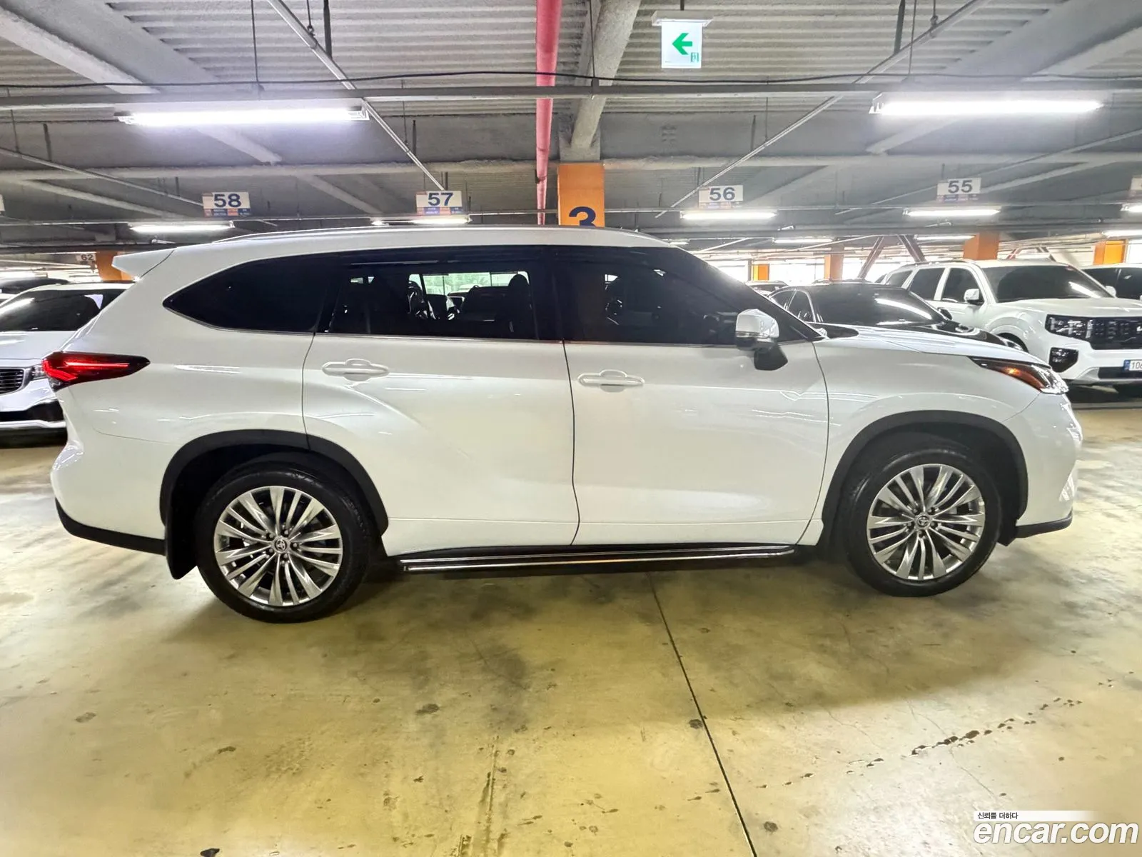 Toyota Highlander 2025 — 17