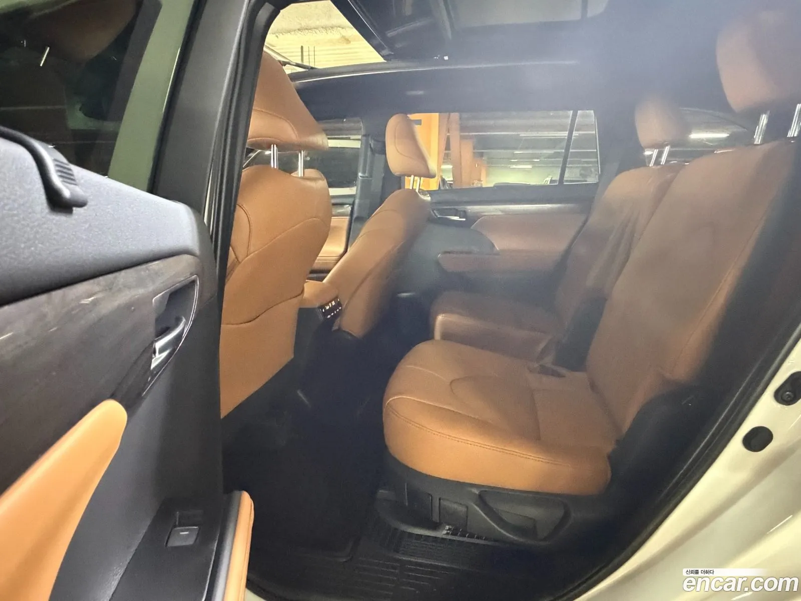 Toyota Highlander 2025 — 16