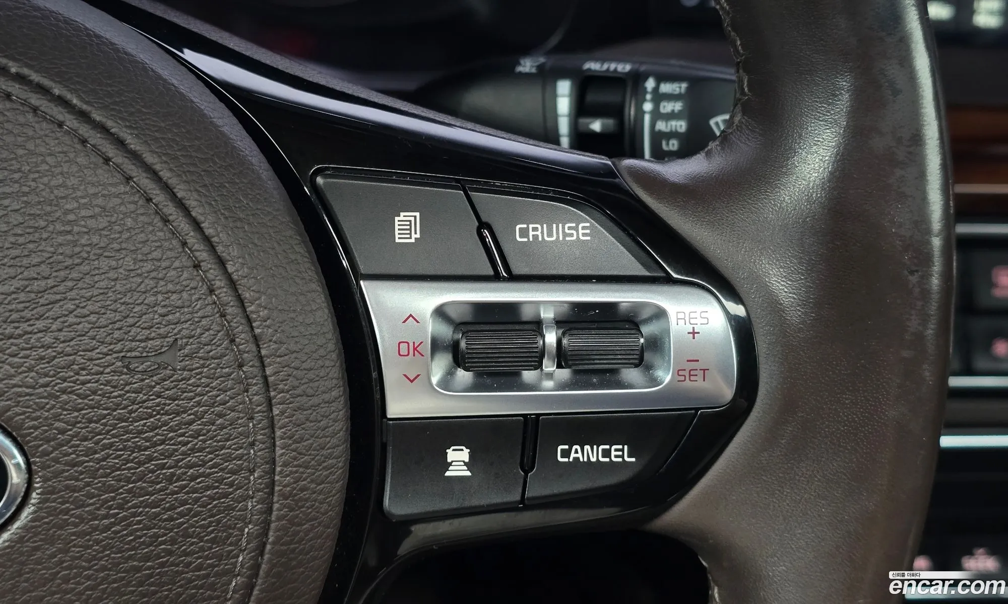 Kia K7 2016 KNALB415BGA028949 — 20