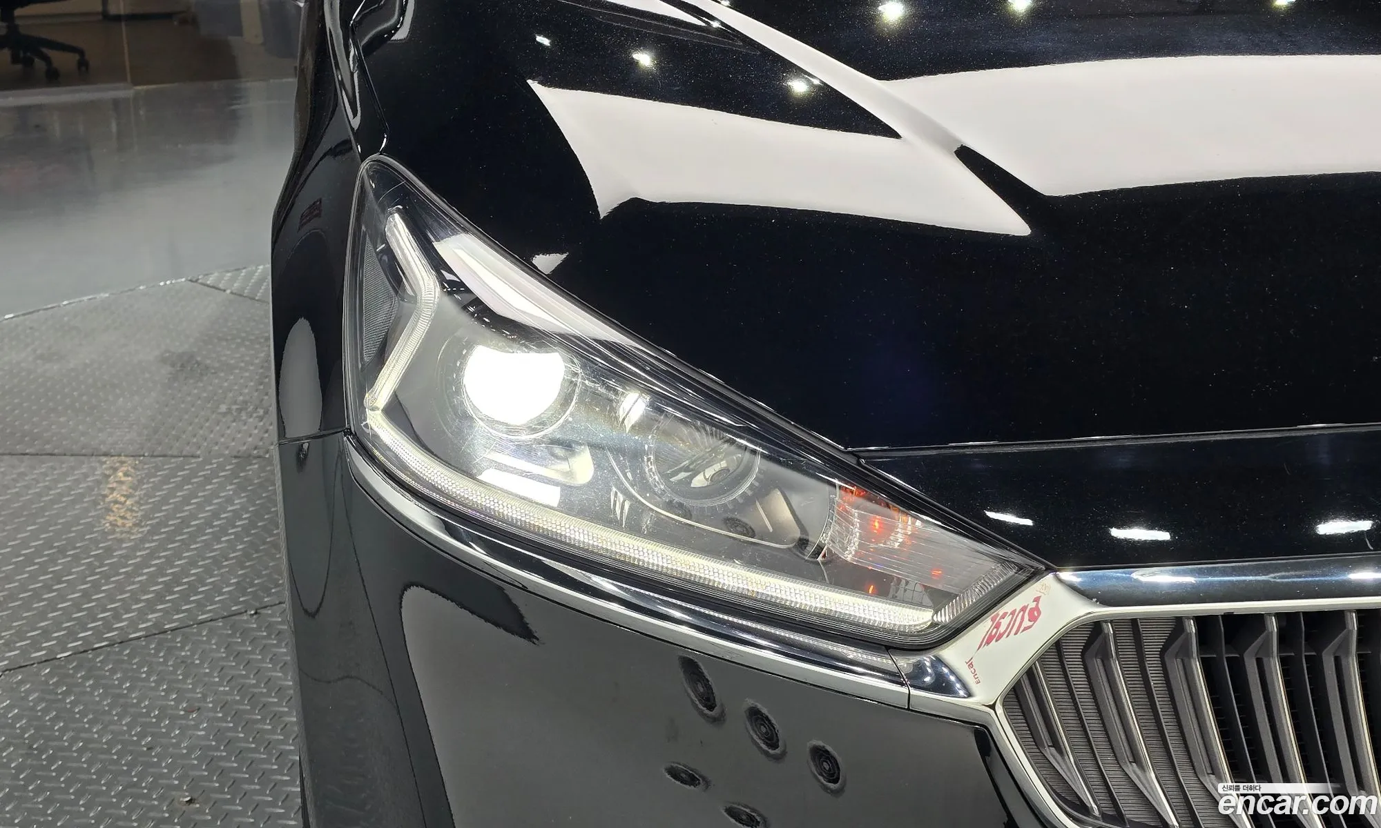 Kia K7 2016 KNALB415BGA028949 — 27