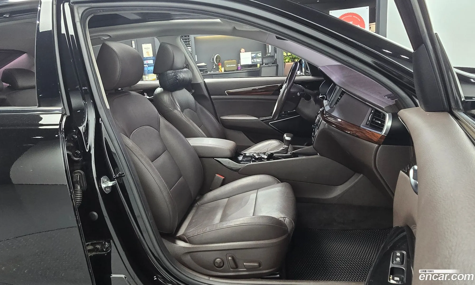 Kia K7 2016 KNALB415BGA028949 — 8