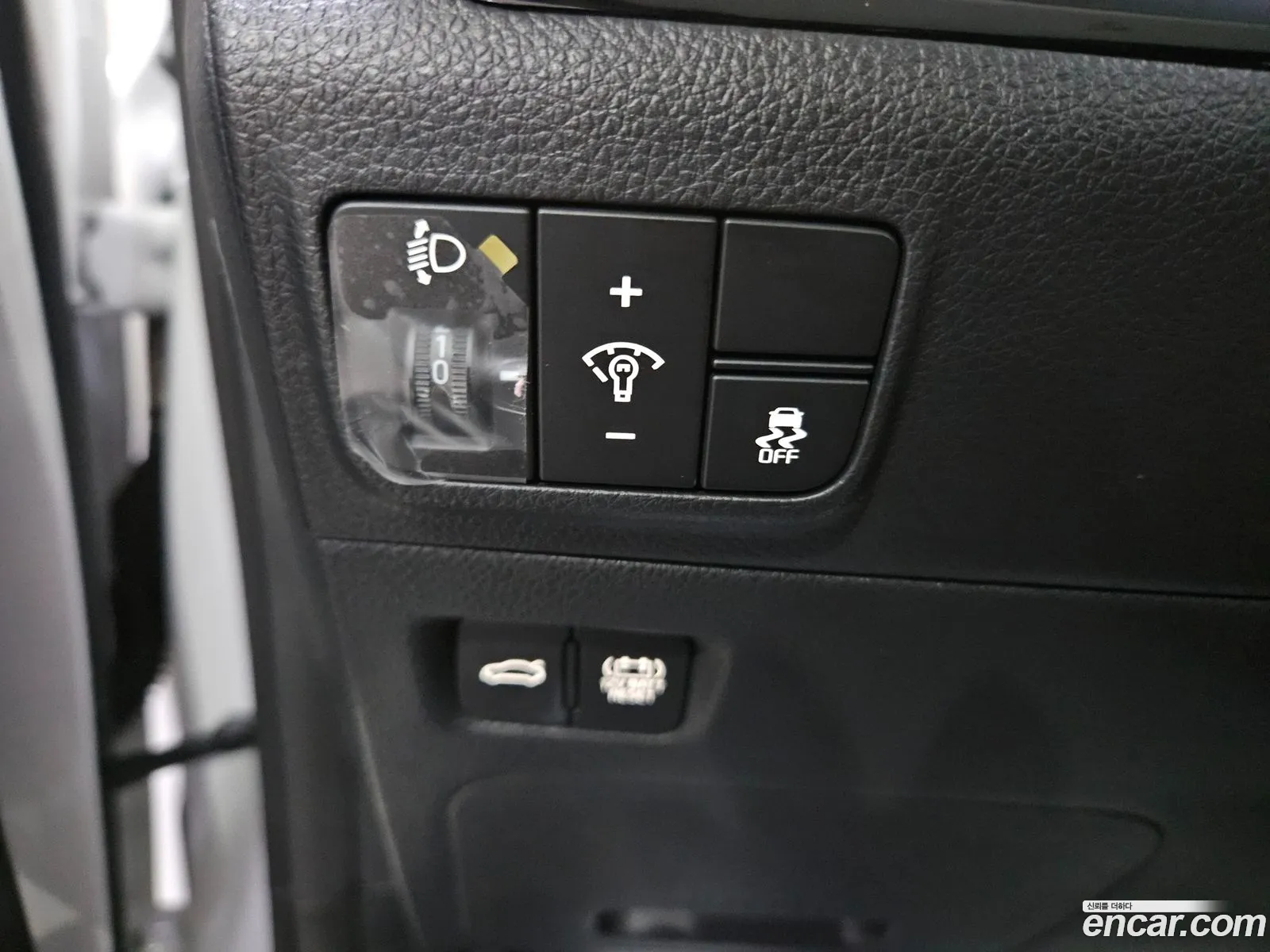 Kia K5 Hybrid 2025 — 11
