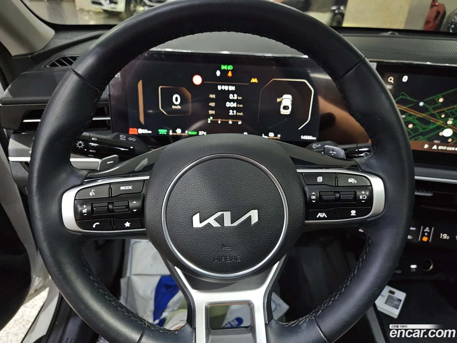 Kia K5 Hybrid 2025 — 13