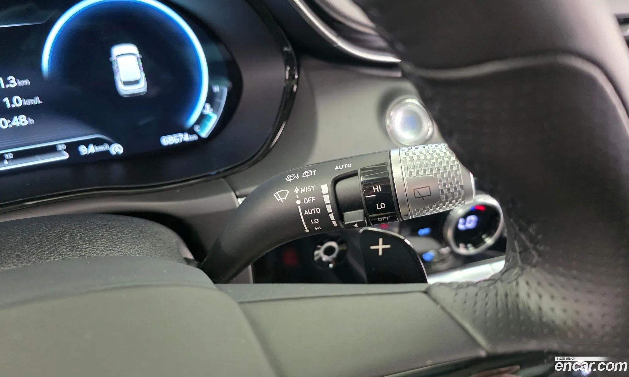 Genesis GV70 2022 KMTMA81BBNU064366 — 10