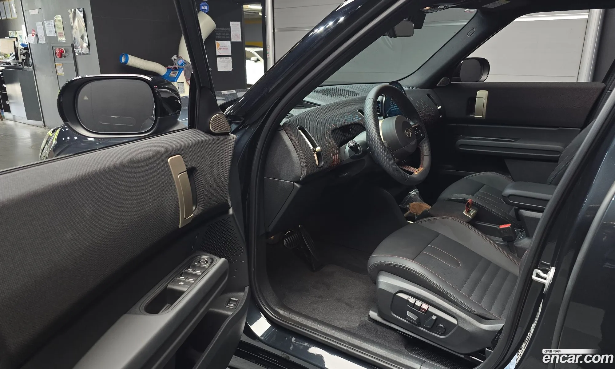 Mini Cooper S Countryman 2025 — 12