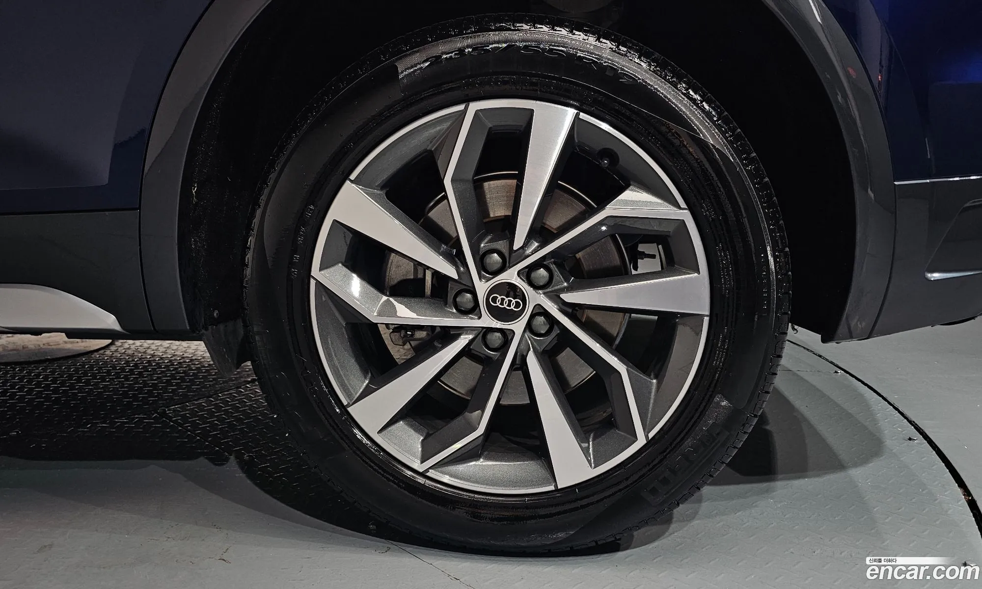 Audi Q5 2023 WAUZZZFY7P2109162 — 27