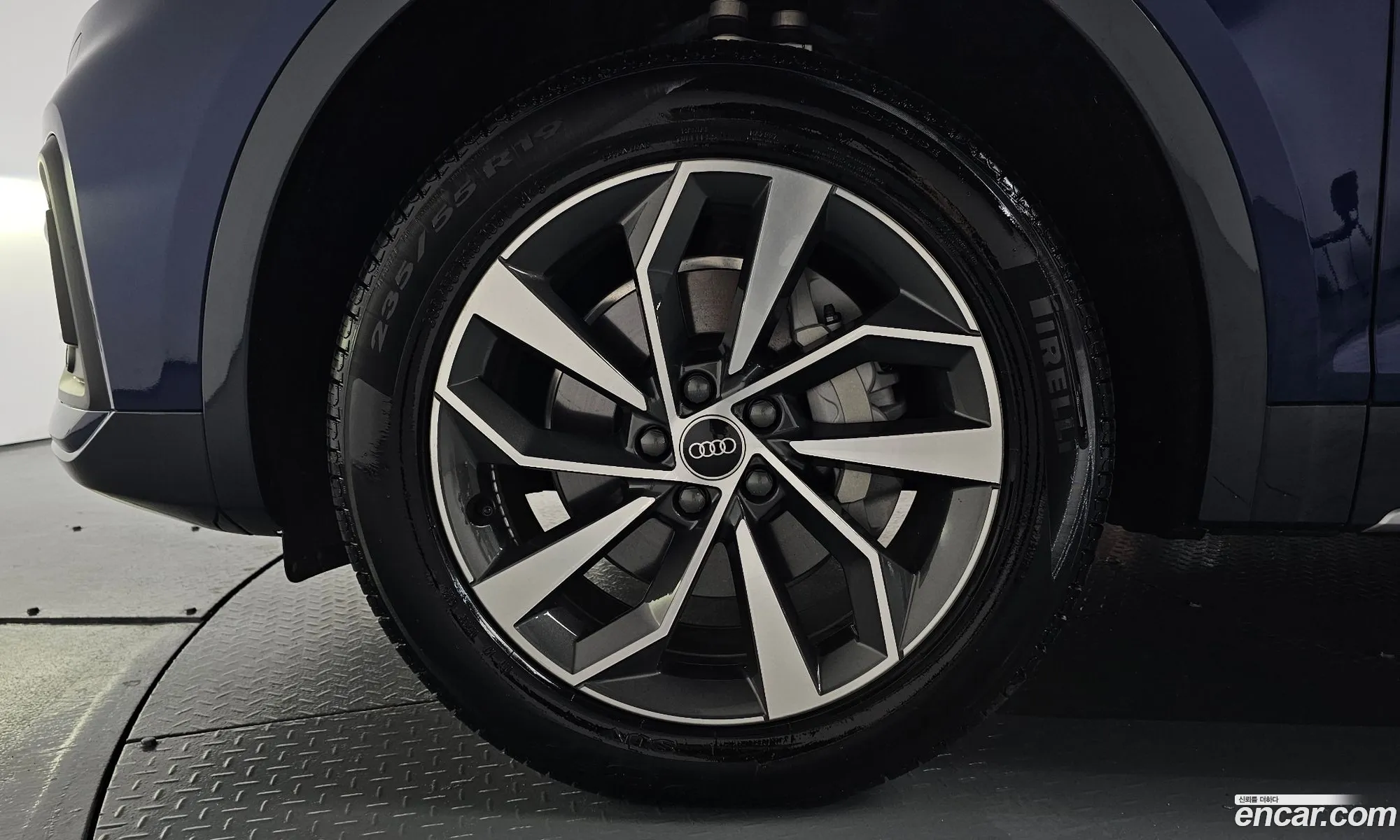 Audi Q5 2023 WAUZZZFY7P2109162 — 12