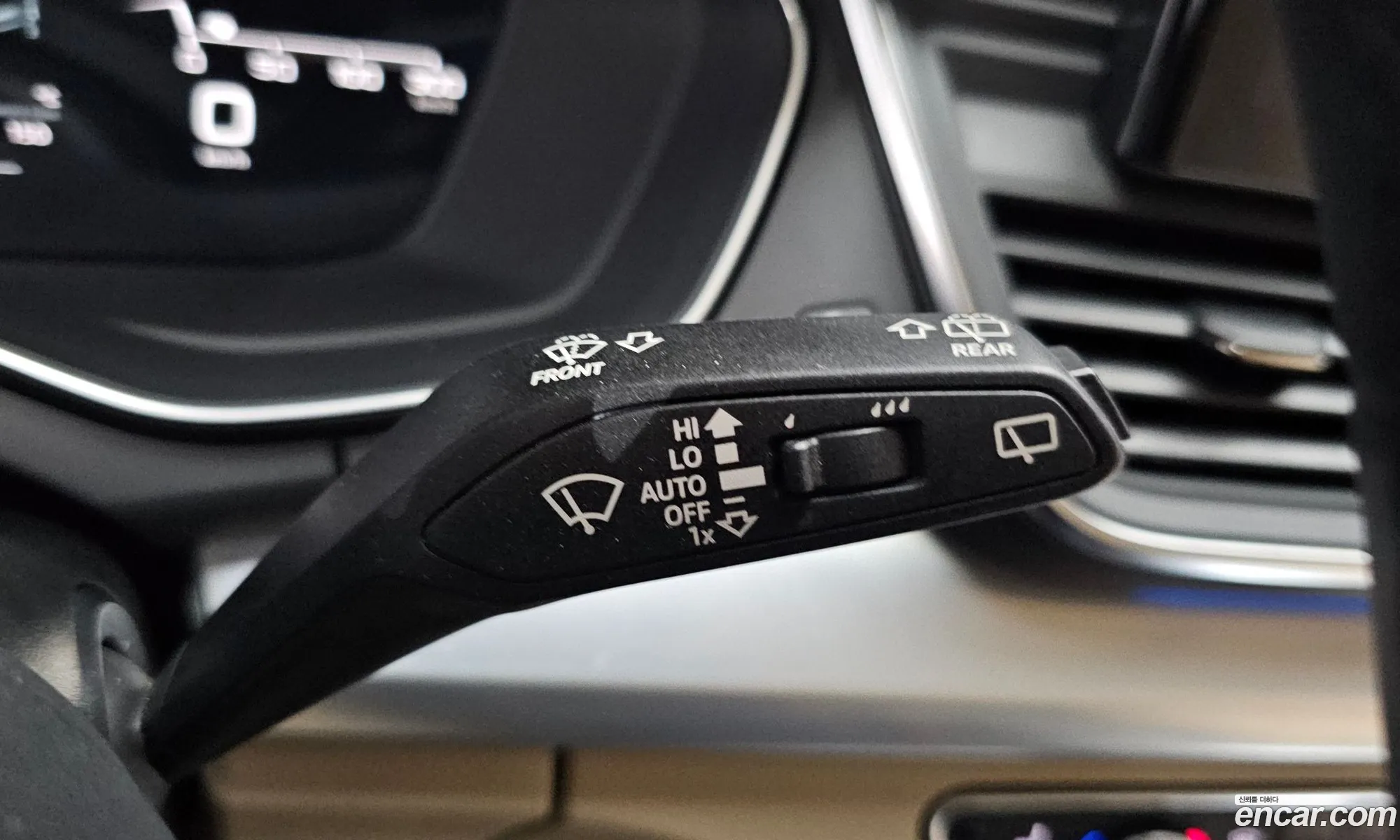 Audi Q5 2023 WAUZZZFY7P2109162 — 10