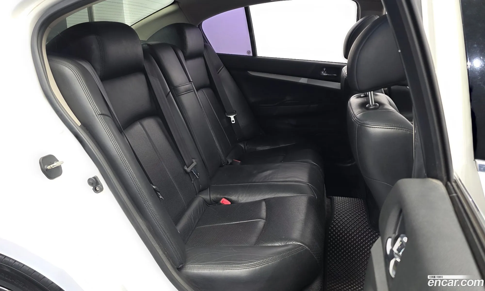 Infiniti G37
