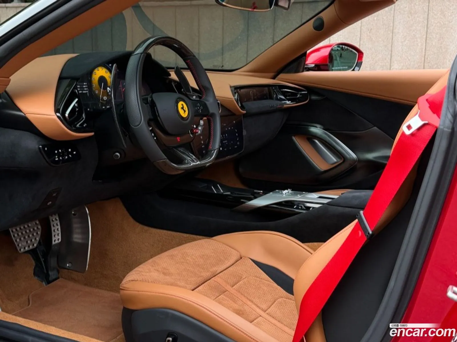 Ferrari 12Cilindri Spider 2025 — 13
