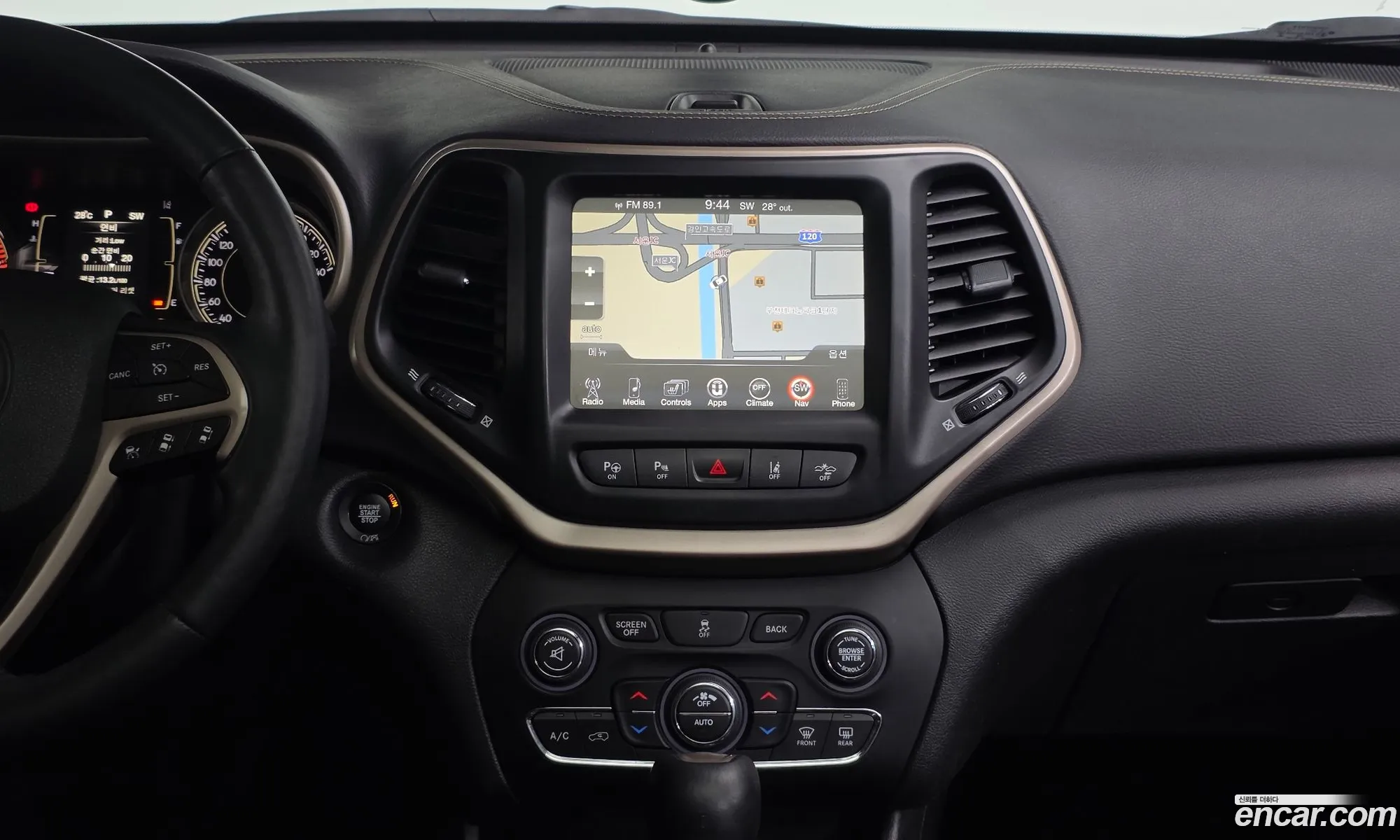 Jeep Cherokee 2016 1C4PJMCB2GW378800 — 19