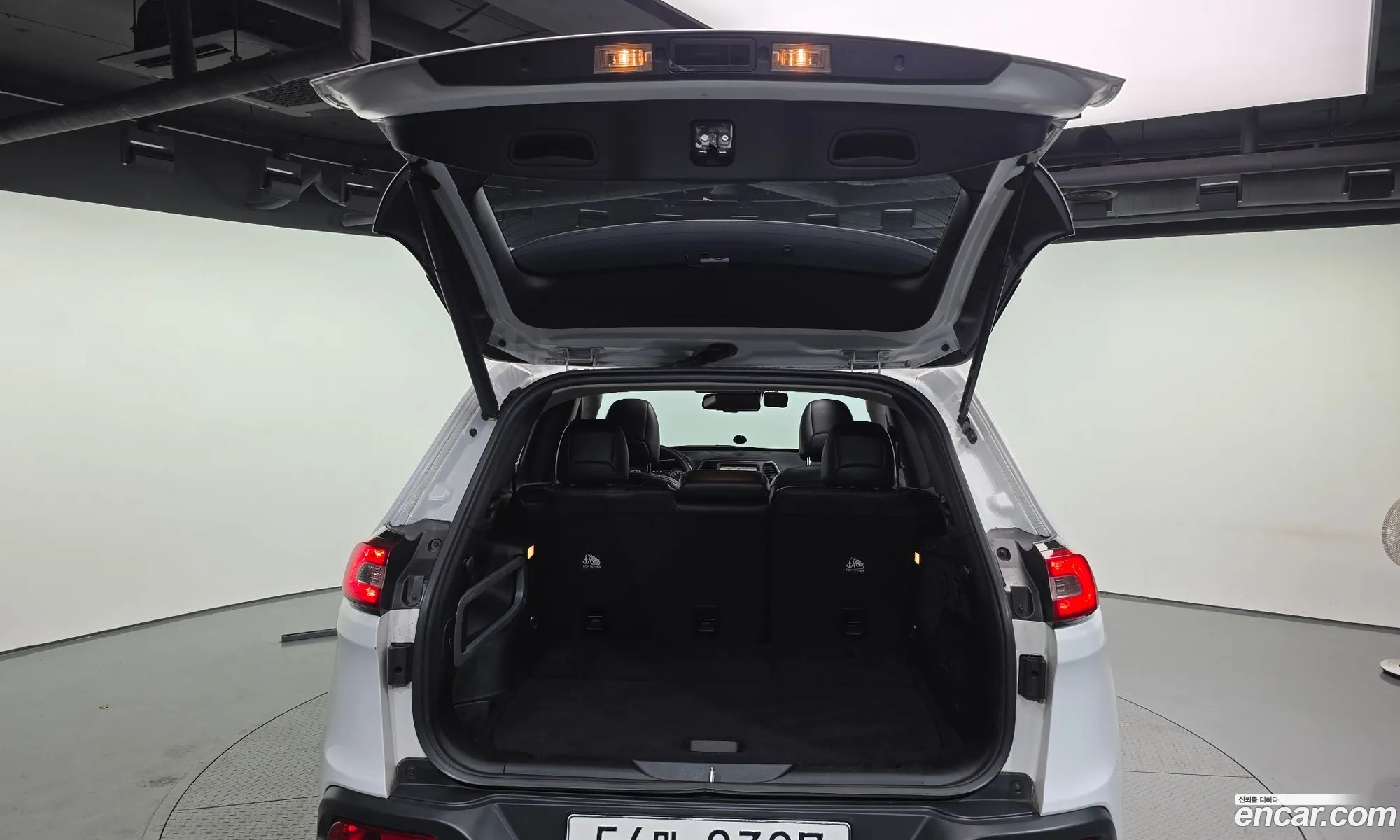 Jeep Cherokee 2016 1C4PJMCB2GW378800 — 6