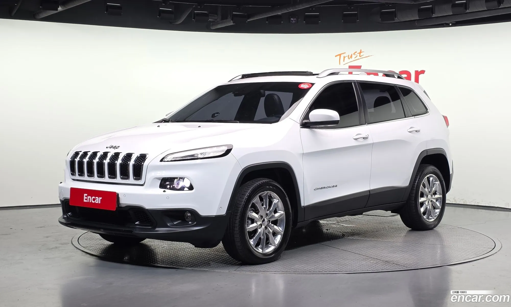 Jeep Cherokee 2016 1C4PJMCB2GW378800 — 3