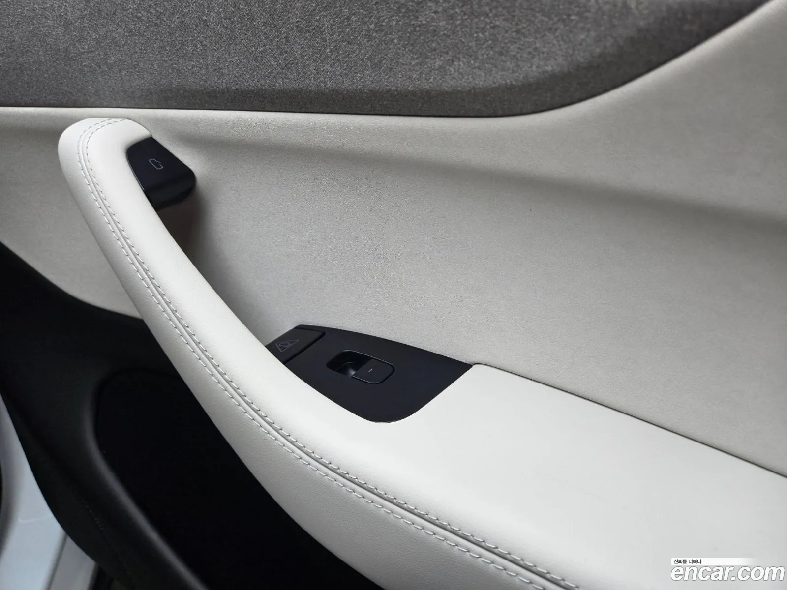 Tesla Model Y 2026 — 2