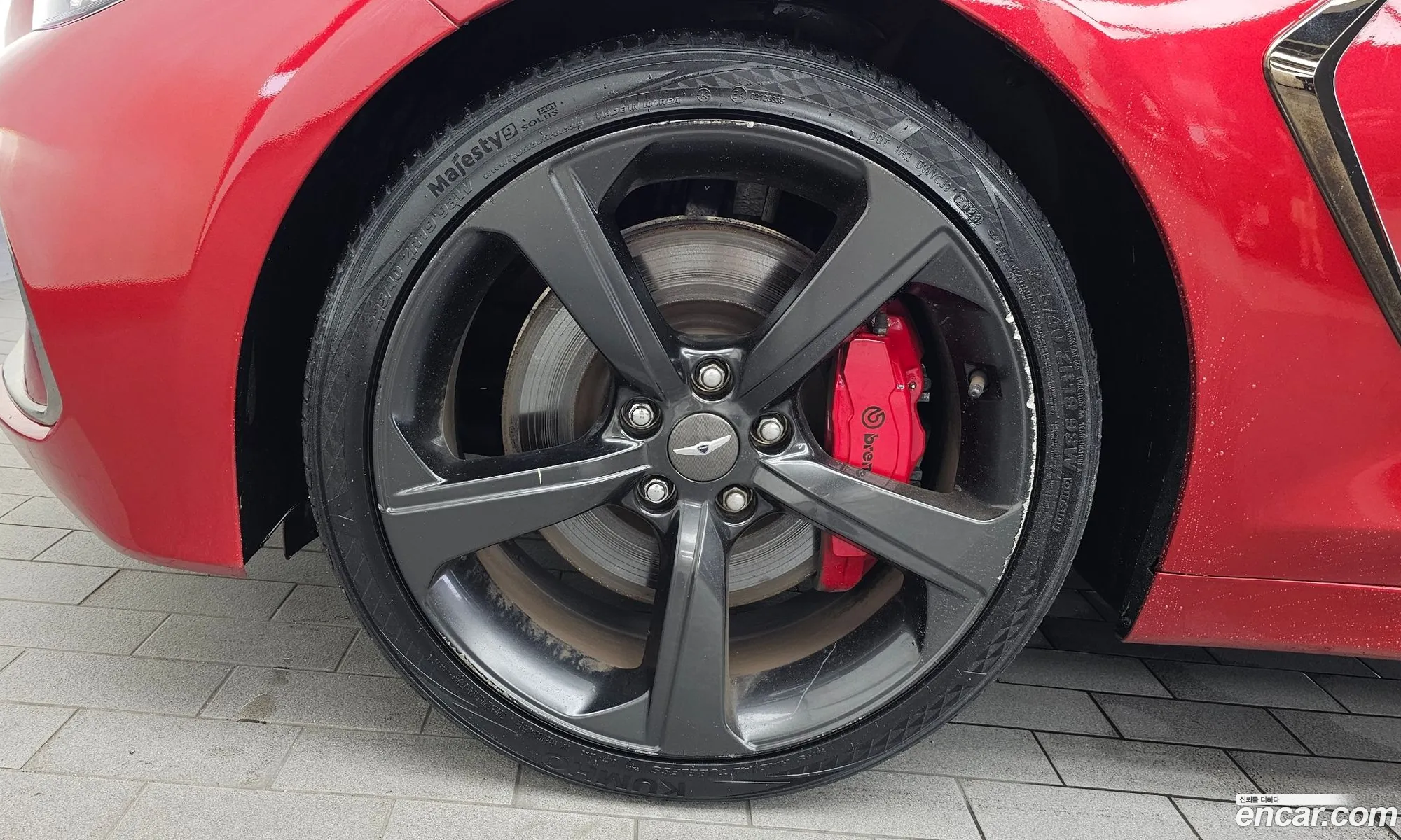 Genesis G70 2019 KMTG541EBLU059390 — 9