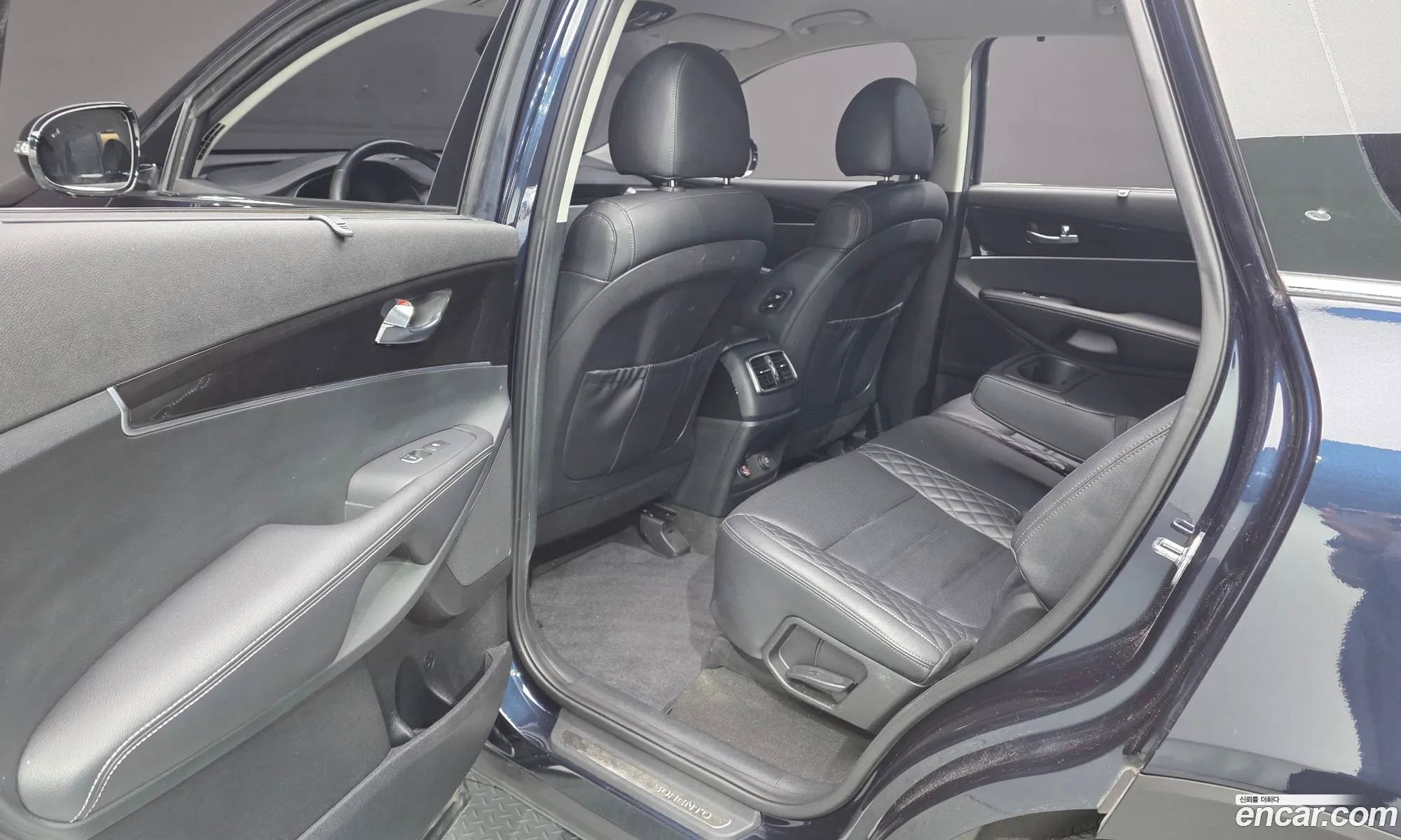 Kia Sorento 2019 KNAPH81ABLA605694 — 3