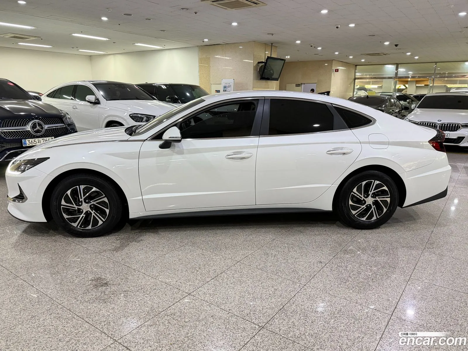 Hyundai Sonata Hybrid 2022 — 10