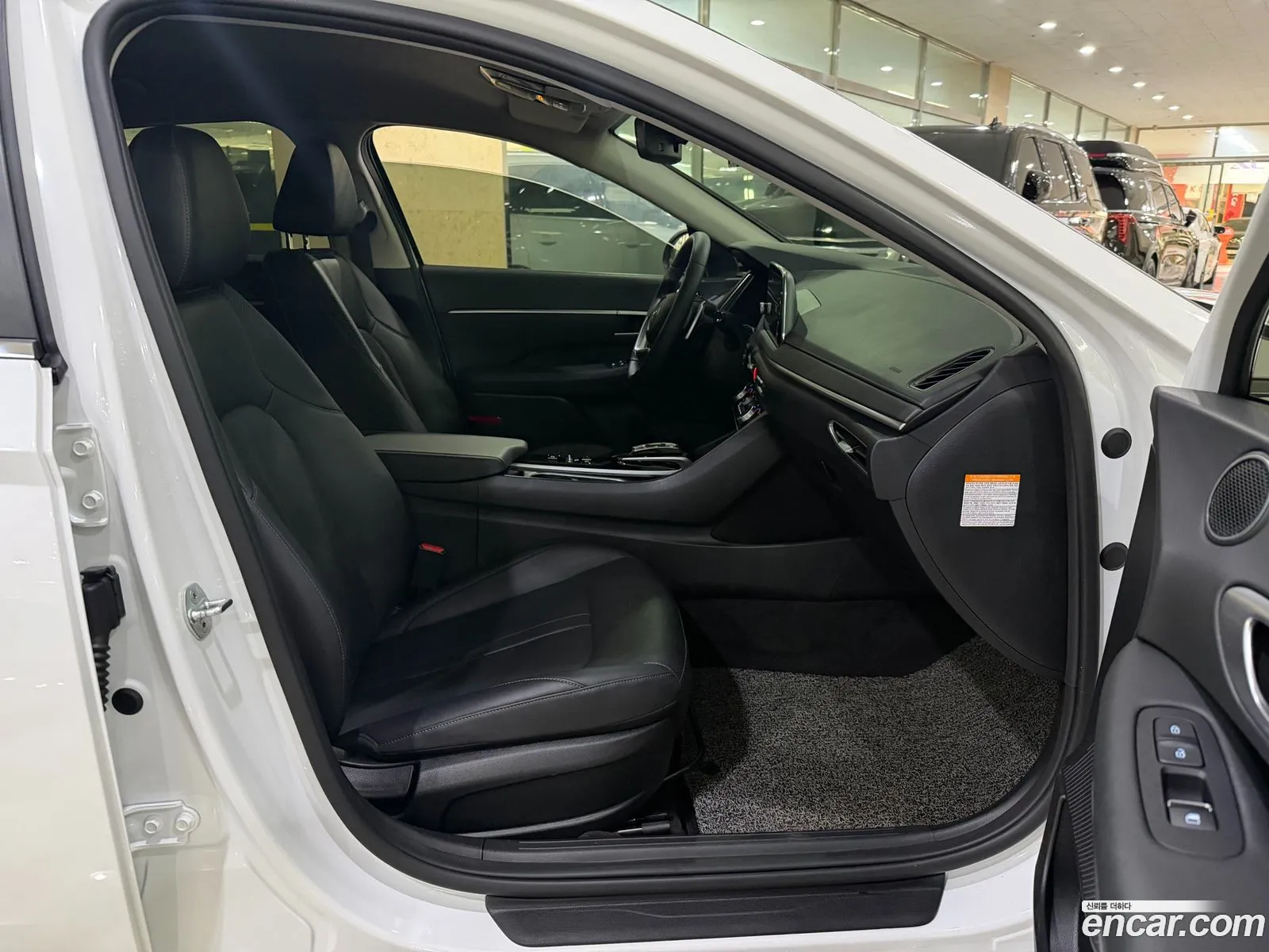 Hyundai Sonata Hybrid 2022 — 7