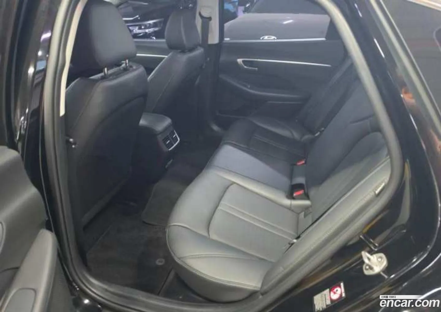 Hyundai Sonata Hybrid 2023 — 5