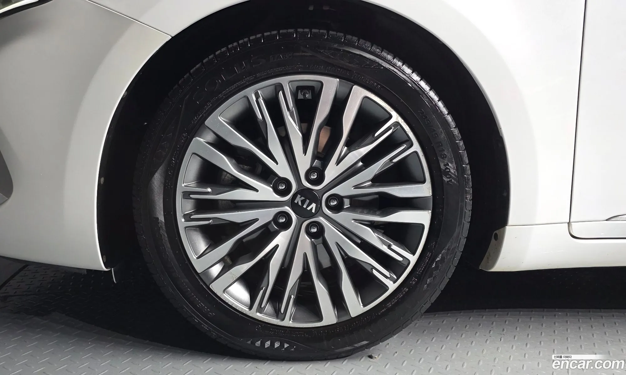 Kia K7 Premier 2019 KNALC41BBLA175556 — 7