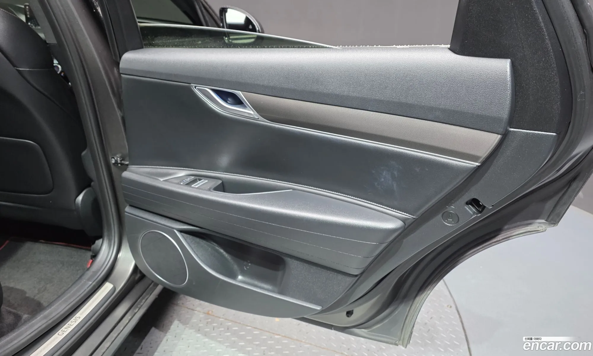 Genesis G80 2021 KMTGF41DBNU115907 — 4