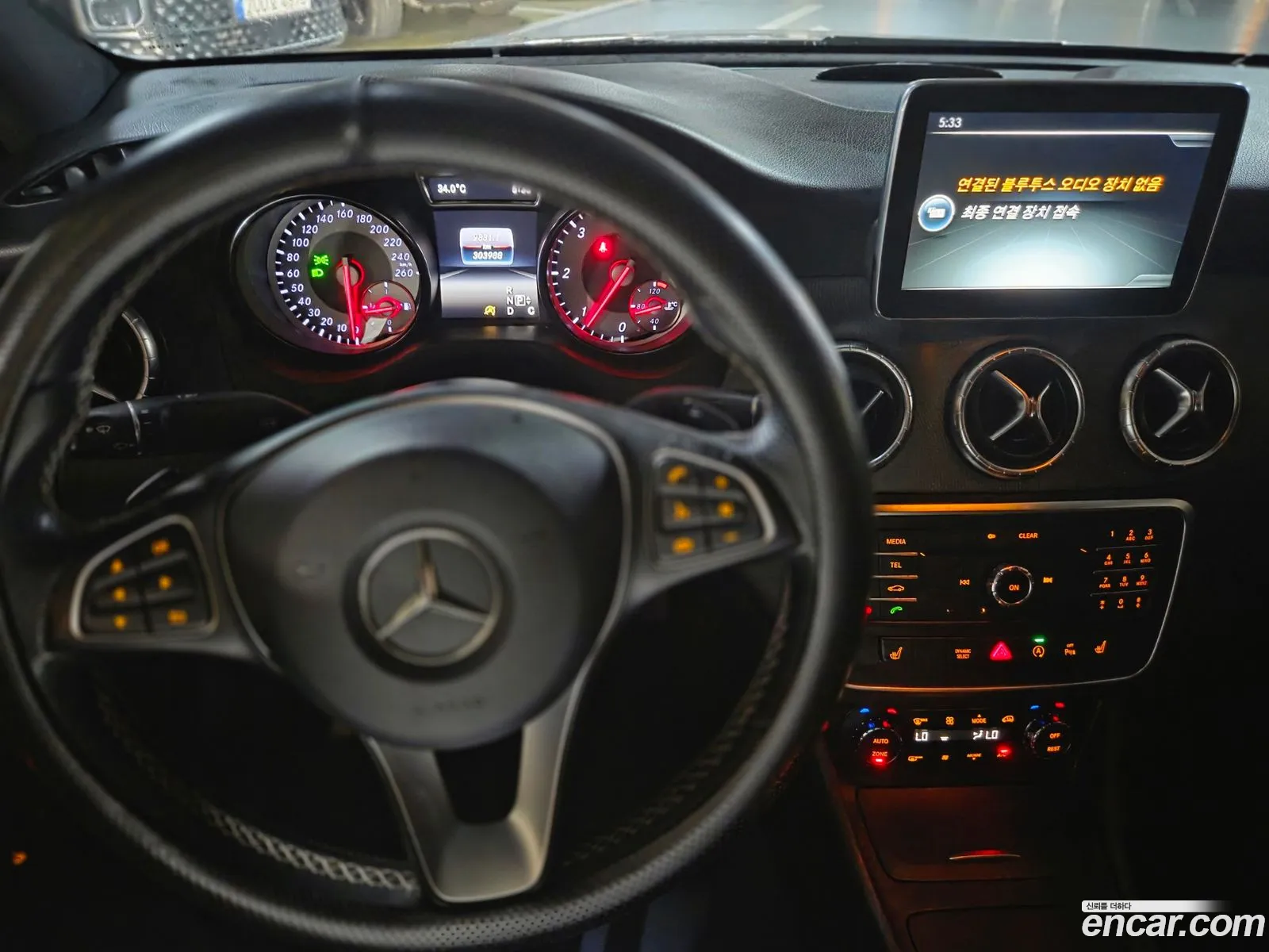 Mercedes-Benz CLA-Class C117 2016 — 9
