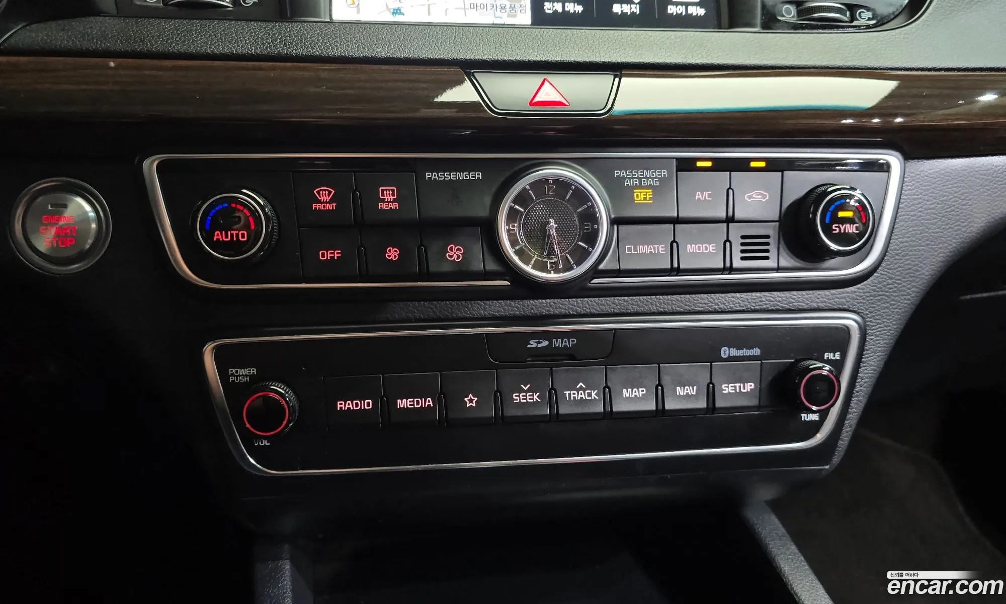 Kia K7 2018 KNALC418BJA130876 — 15
