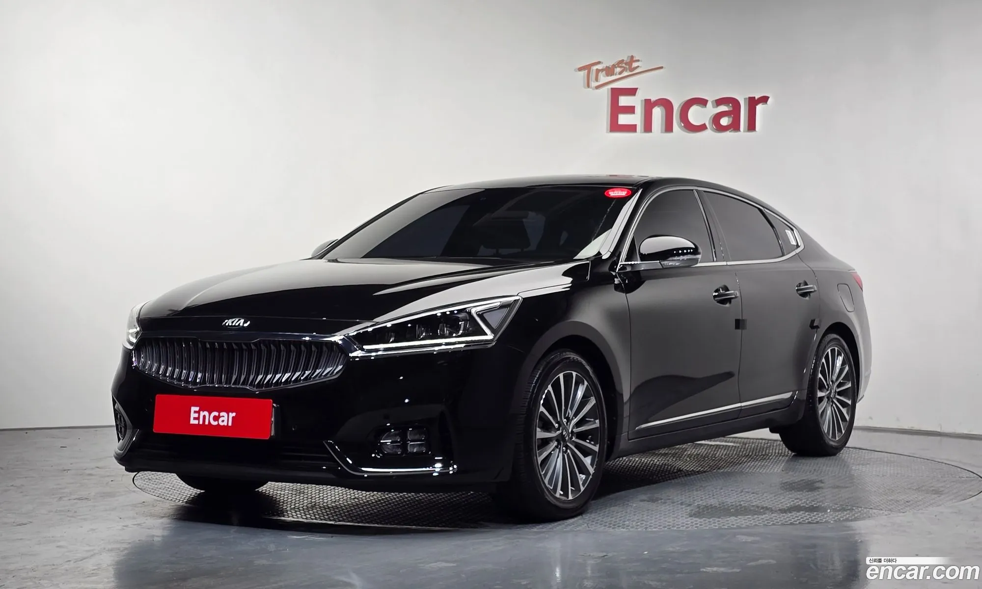 Kia K7 2018 KNALC418BJA130876 — 8