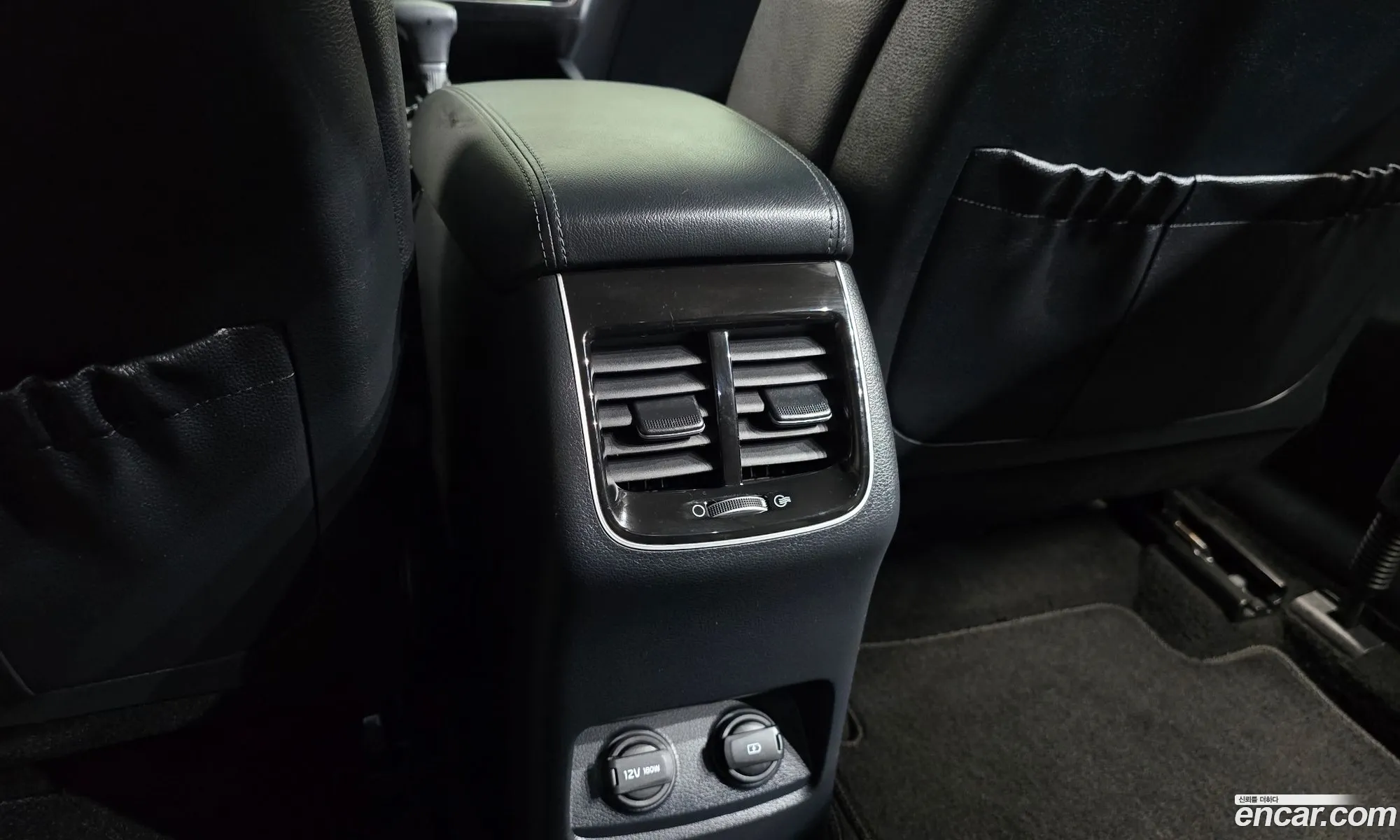 Kia K7 2018 KNALC418BJA130876 — 5