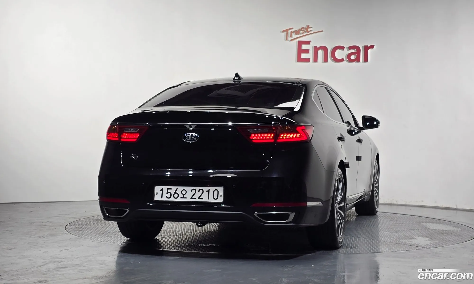 Kia K7 2018 KNALC418BJA130876 — 26