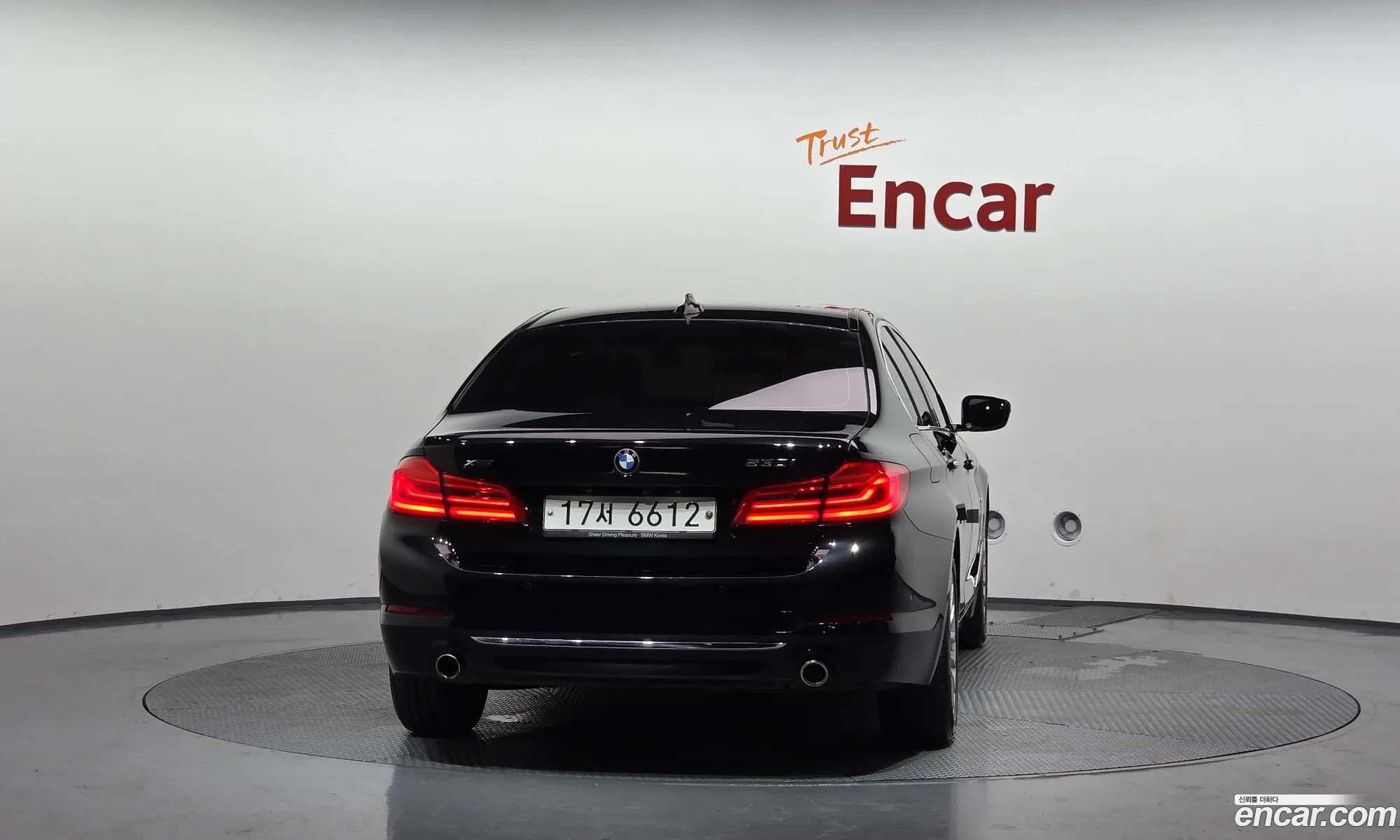 BMW 5 Series 2018 WBAJD9105JWC83232 — 18