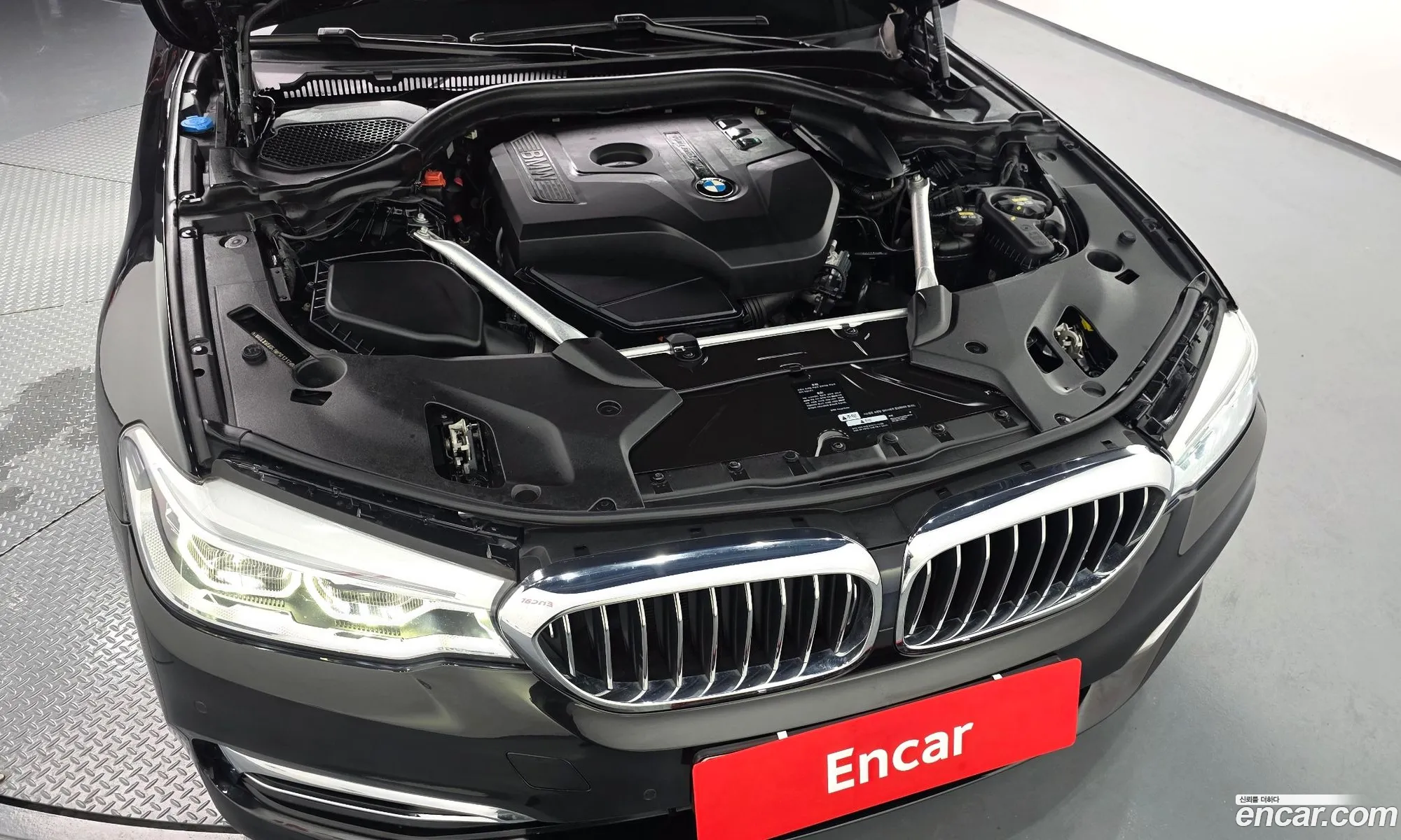 BMW 5 Series 2018 WBAJD9105JWC83232 — 9