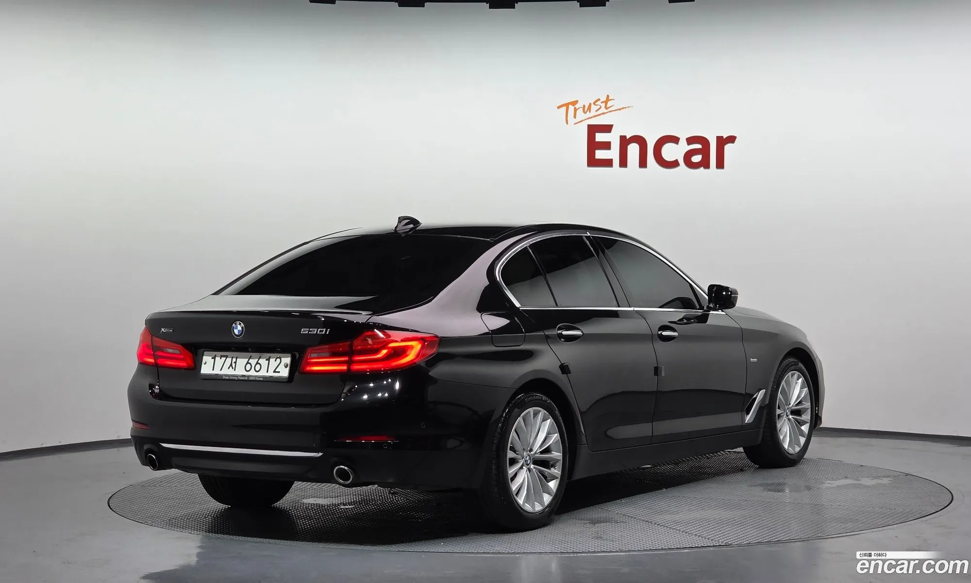 BMW 5 Series 2018 WBAJD9105JWC83232 — 4