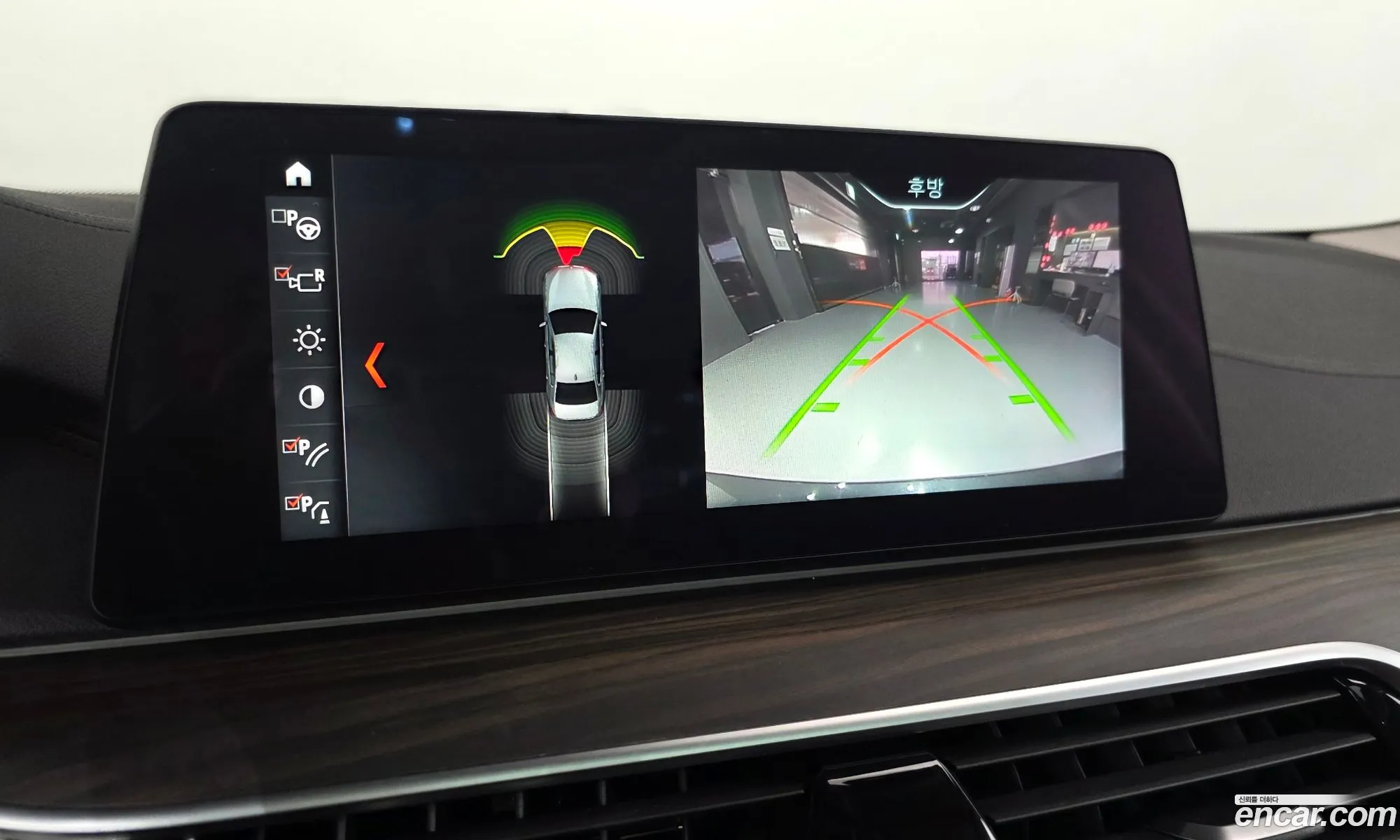 BMW 5 Series 2018 WBAJD9105JWC83232 — 5