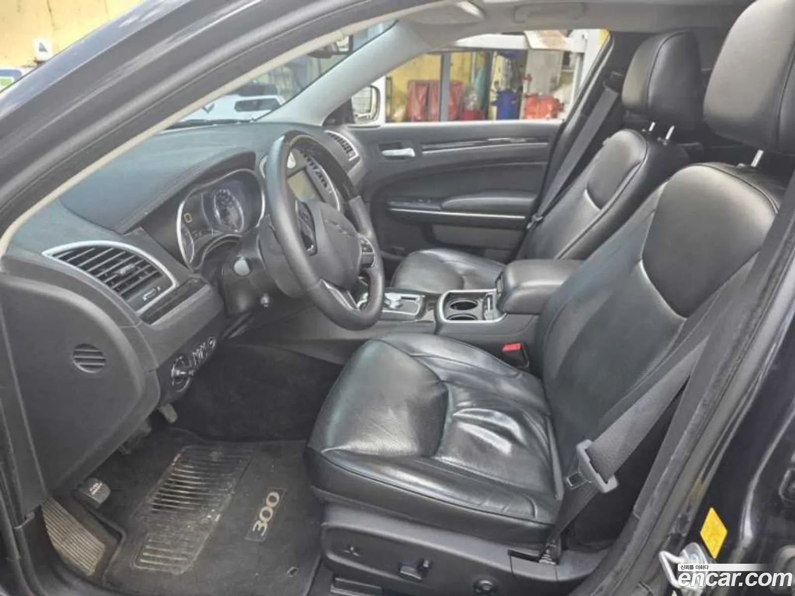Chrysler 300C 2016 — 2