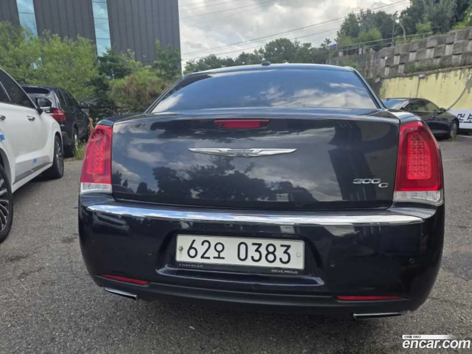 Chrysler 300C 2016 — 11