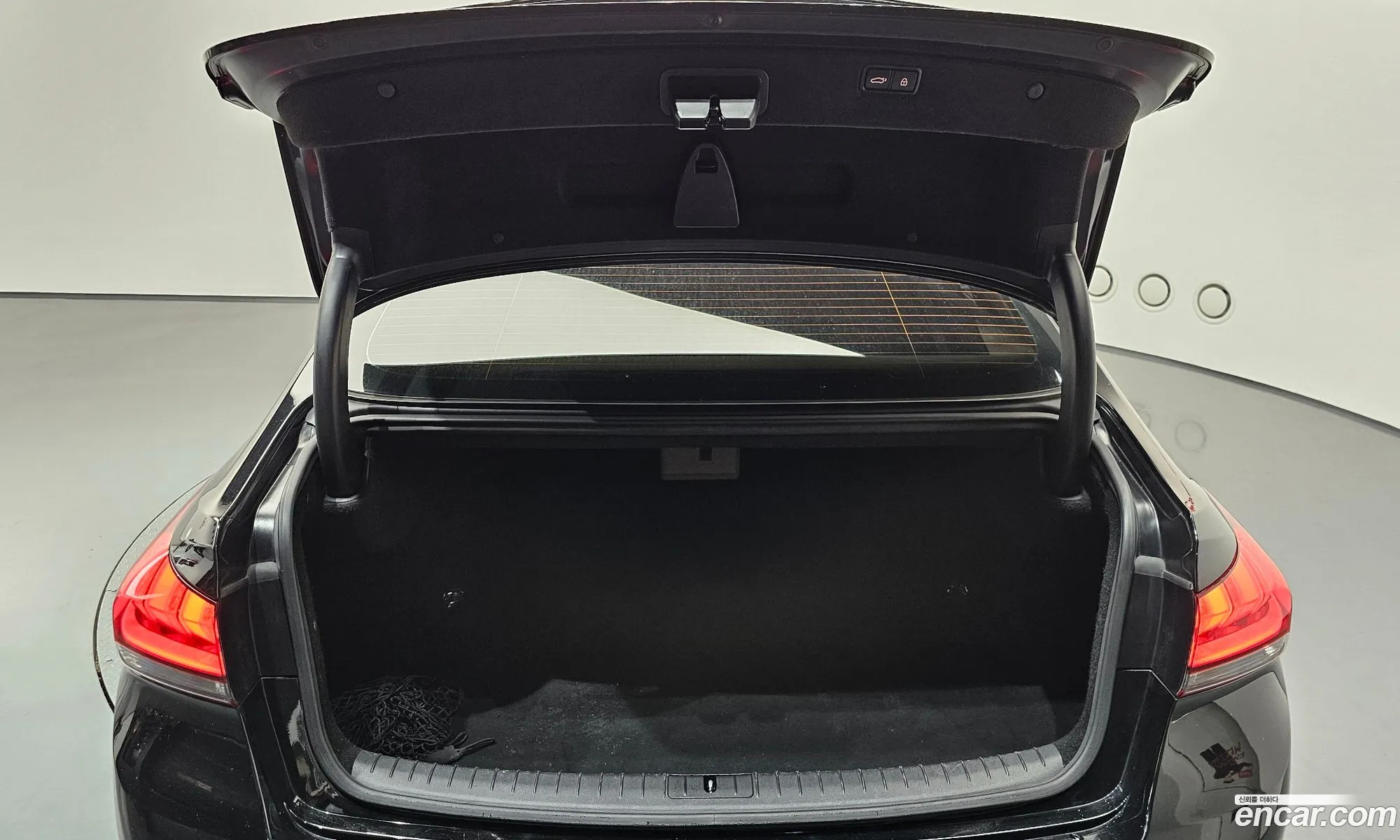 Genesis G80 2016 KMHGM41DDHU185448 — 10