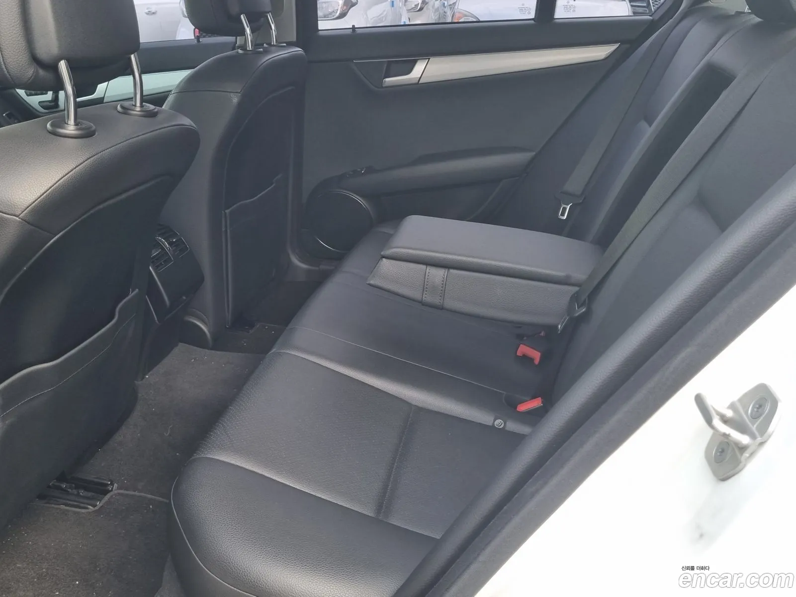 Mercedes-Benz C-Class W204 2013 — 9