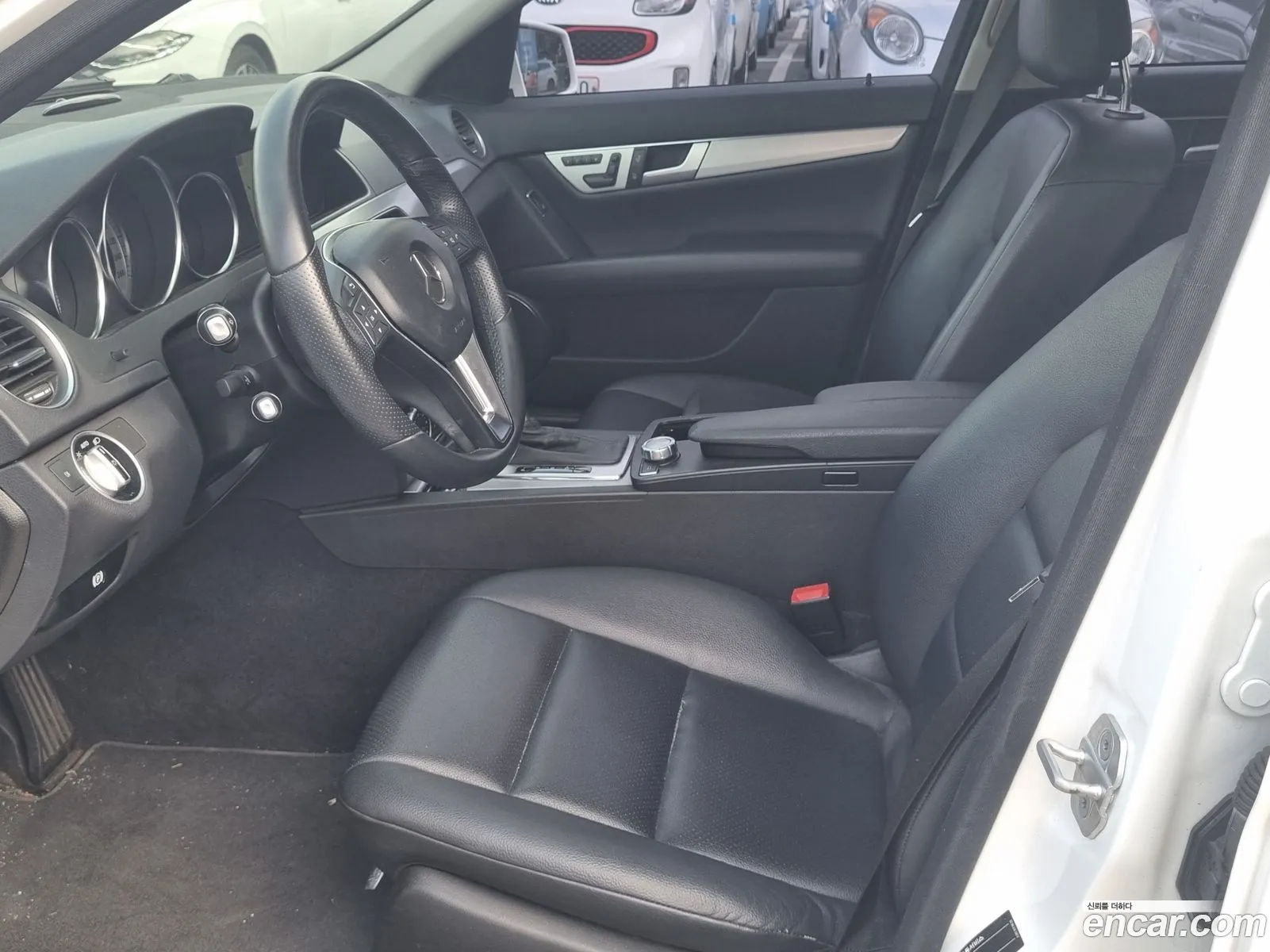 Mercedes-Benz C-Class W204 2013 — 18