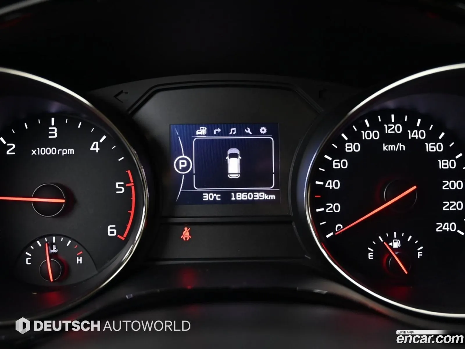 Kia Carnival 2016 — 6