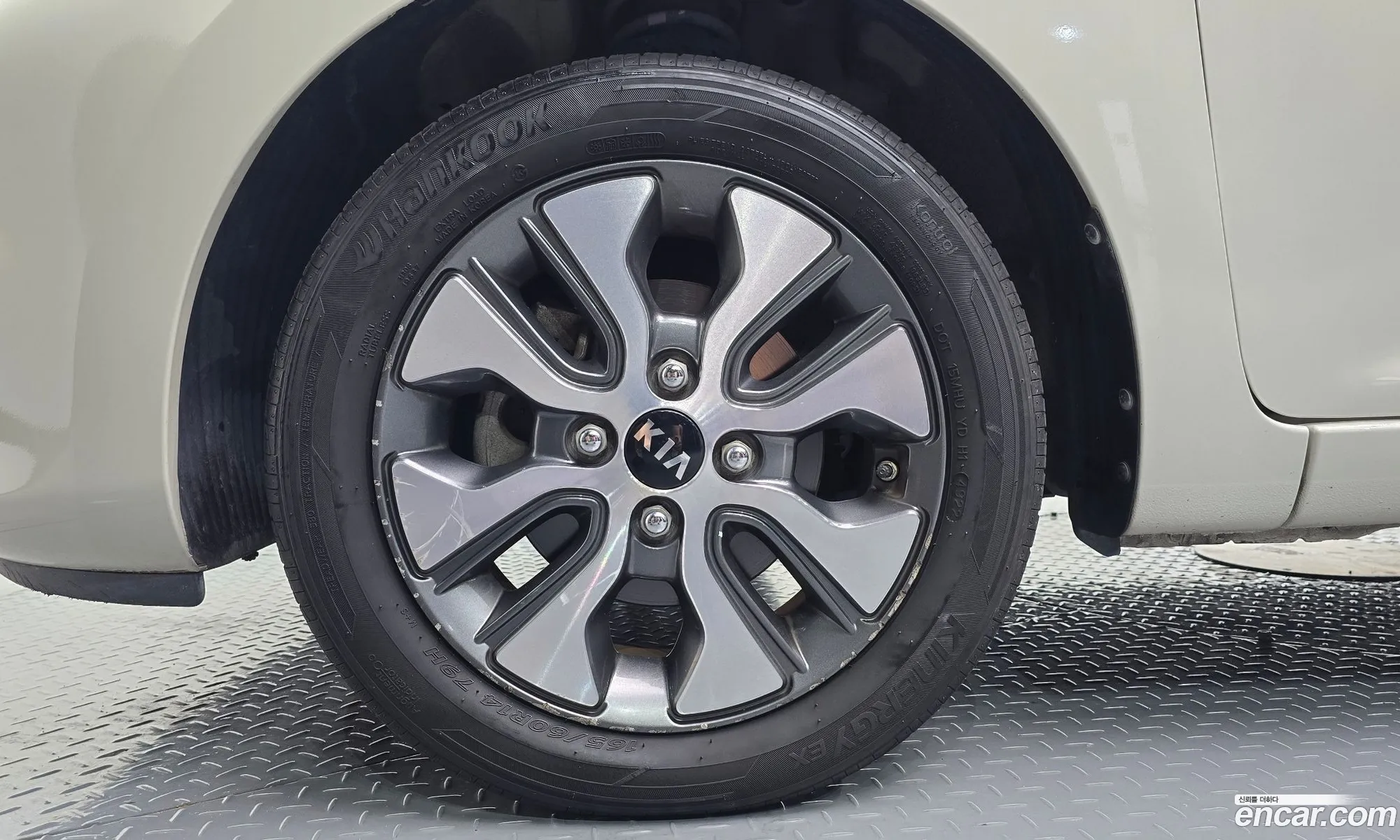 Kia Morning 2016 KNABX511BGT443700 — 11