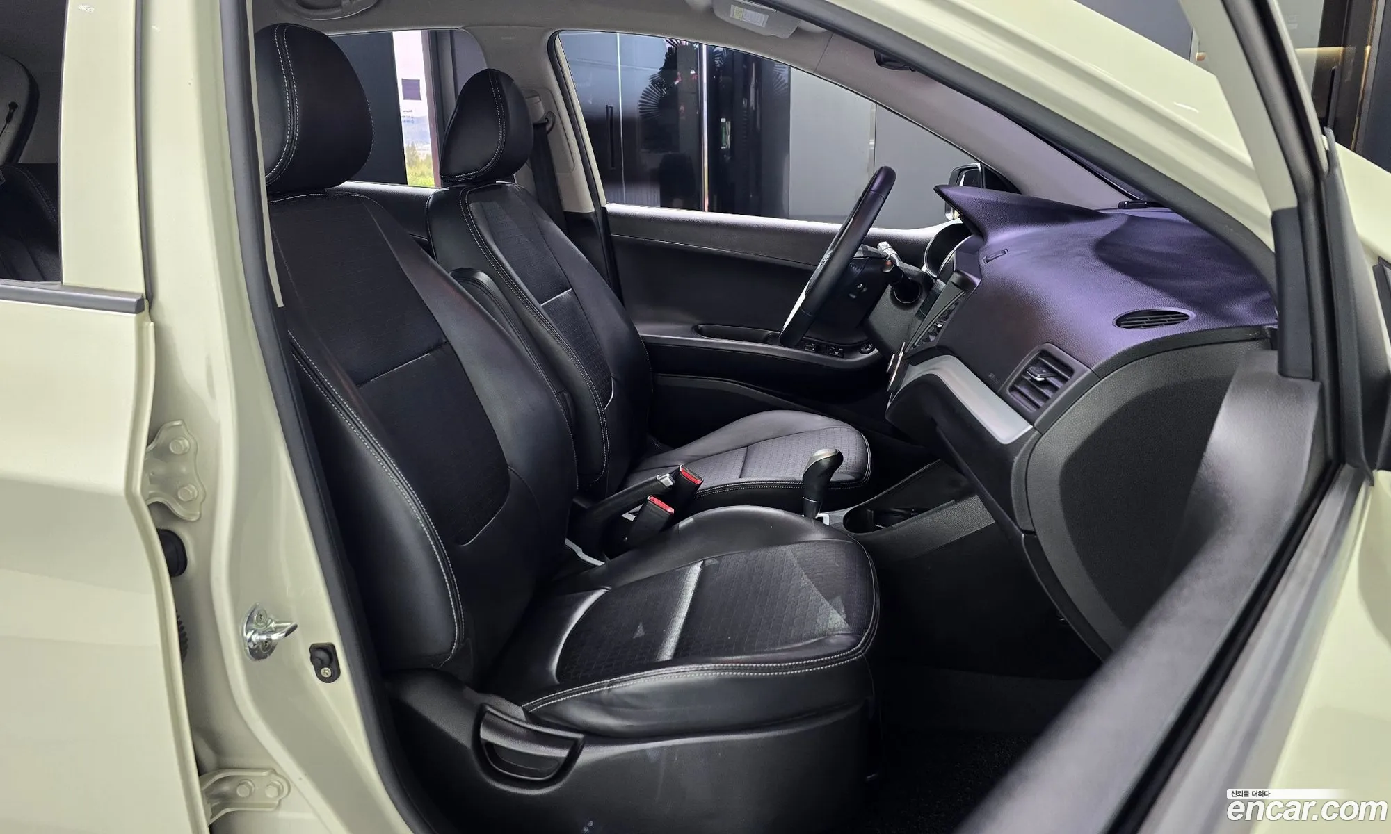 Kia Morning 2016 KNABX511BGT443700 — 13