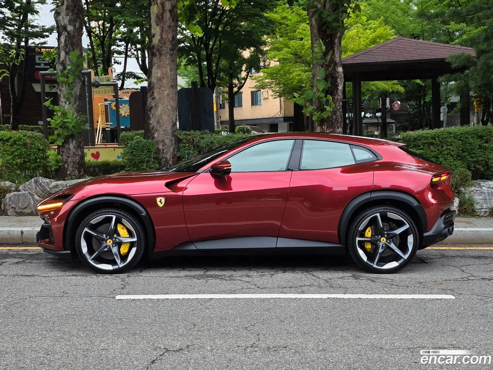 Ferrari Purosangue 2025 — 11