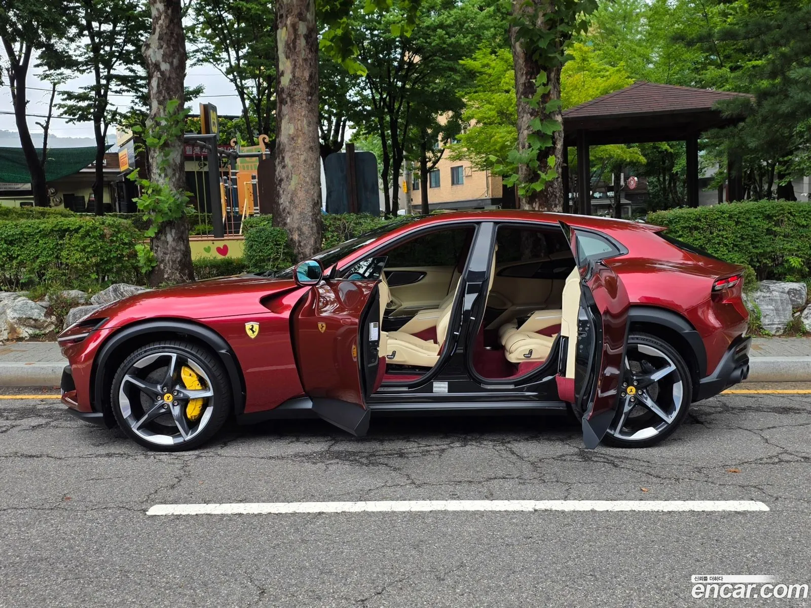 Ferrari Purosangue 2025 — 6