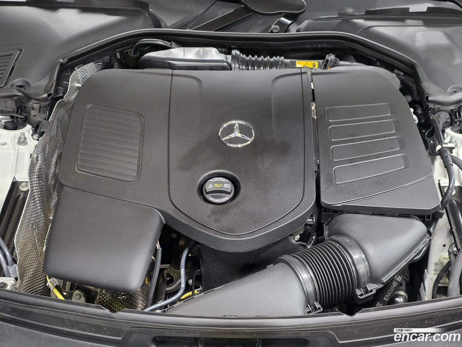Mercedes-Benz C-Class W206 2025 — 16